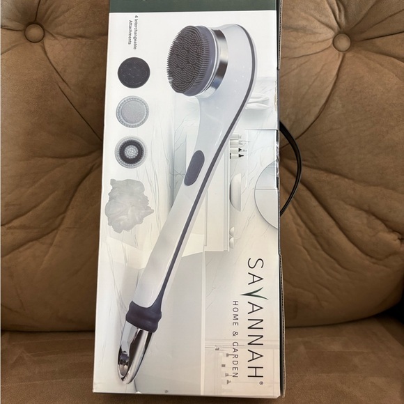 Savannah White and Black Electric Body Brush - Picture 3 of 6